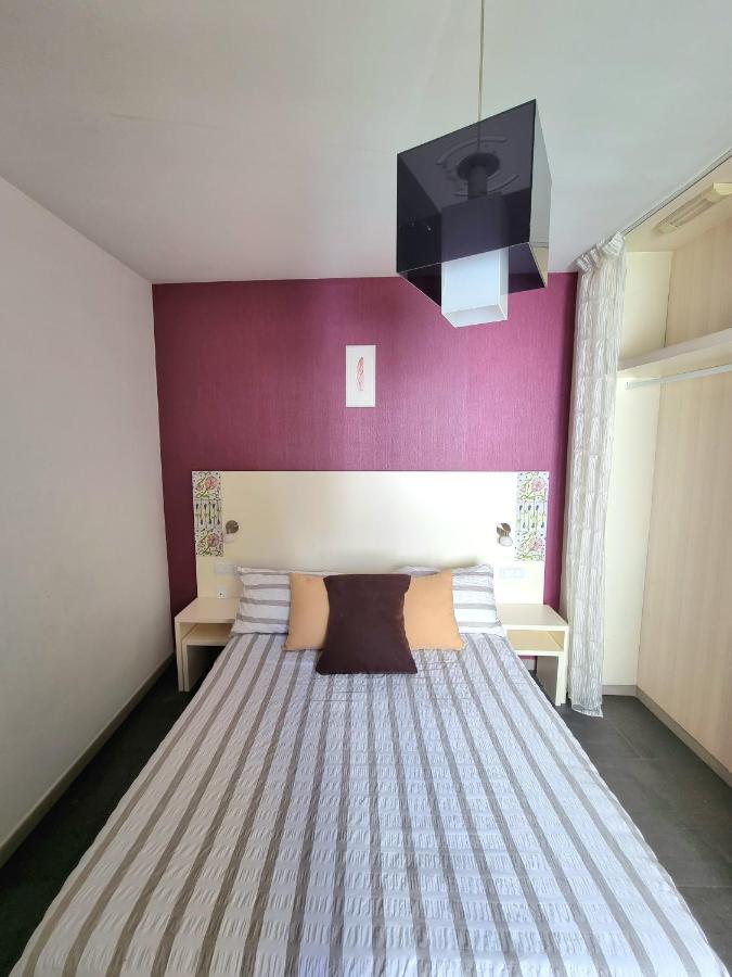 Apartamento En El Centro De Granada Apartment ภายนอก รูปภาพ