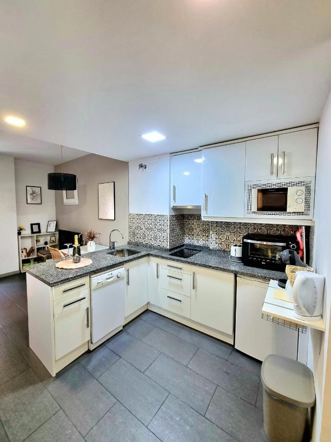 Apartamento En El Centro De Granada Apartment ภายนอก รูปภาพ